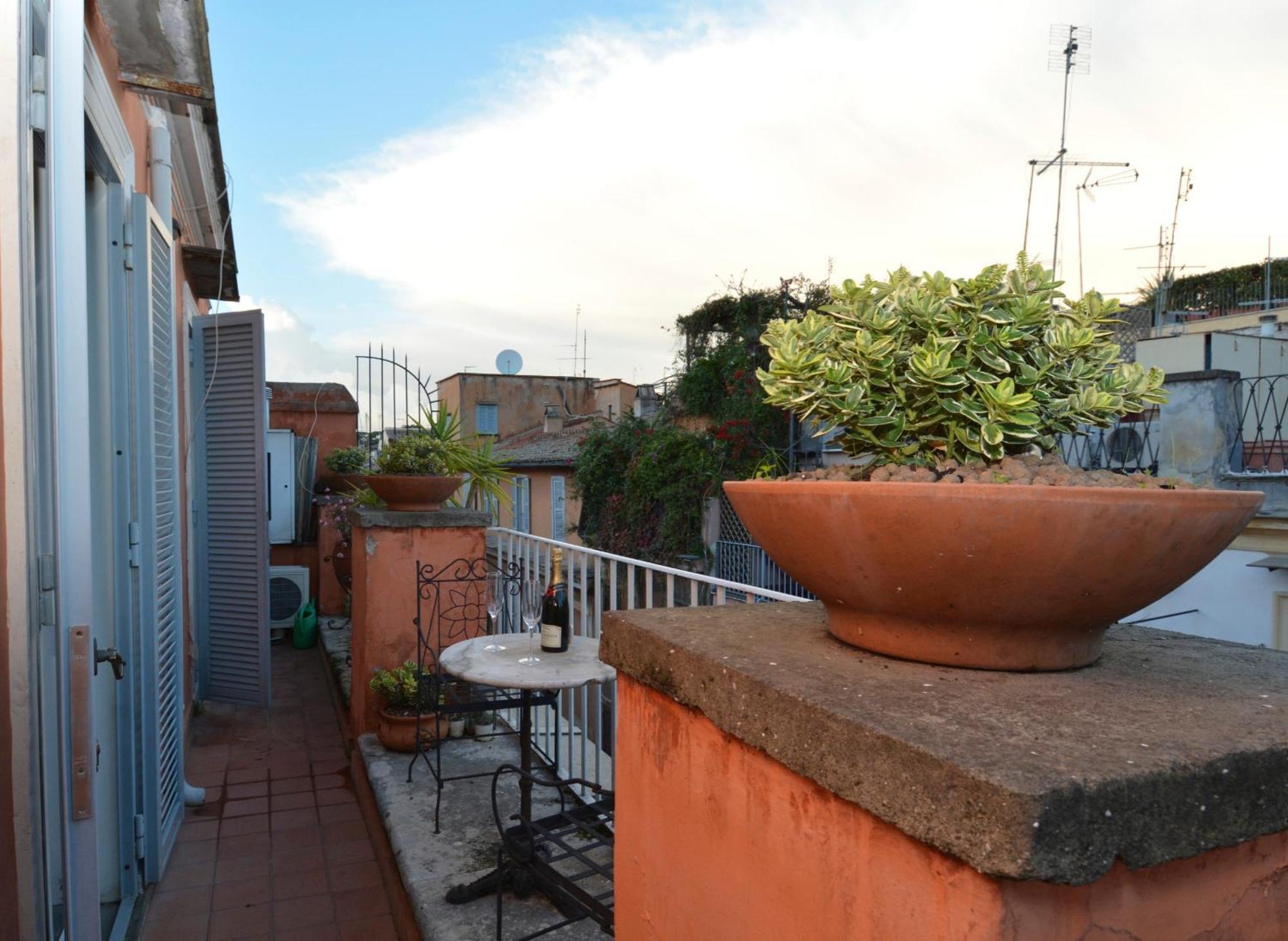 Spanish Steps Corner Rome Room photo